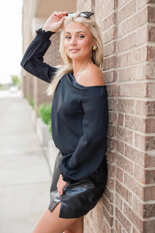 Casual Romance Black Off The Shoulder Top