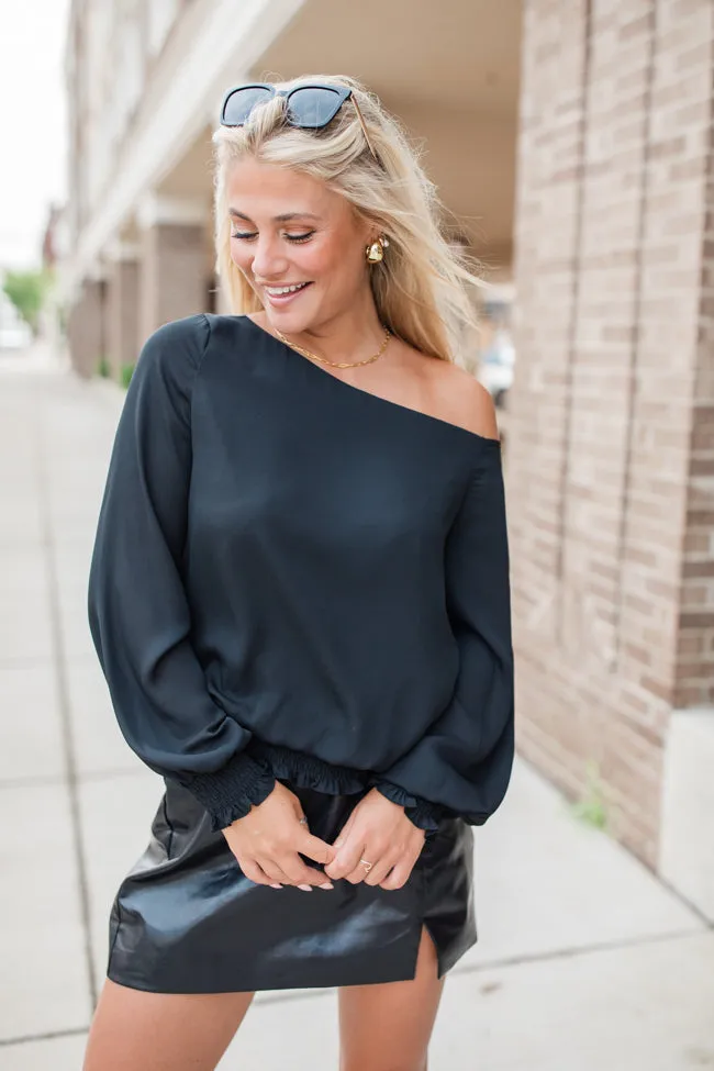 Casual Romance Black Off The Shoulder Top