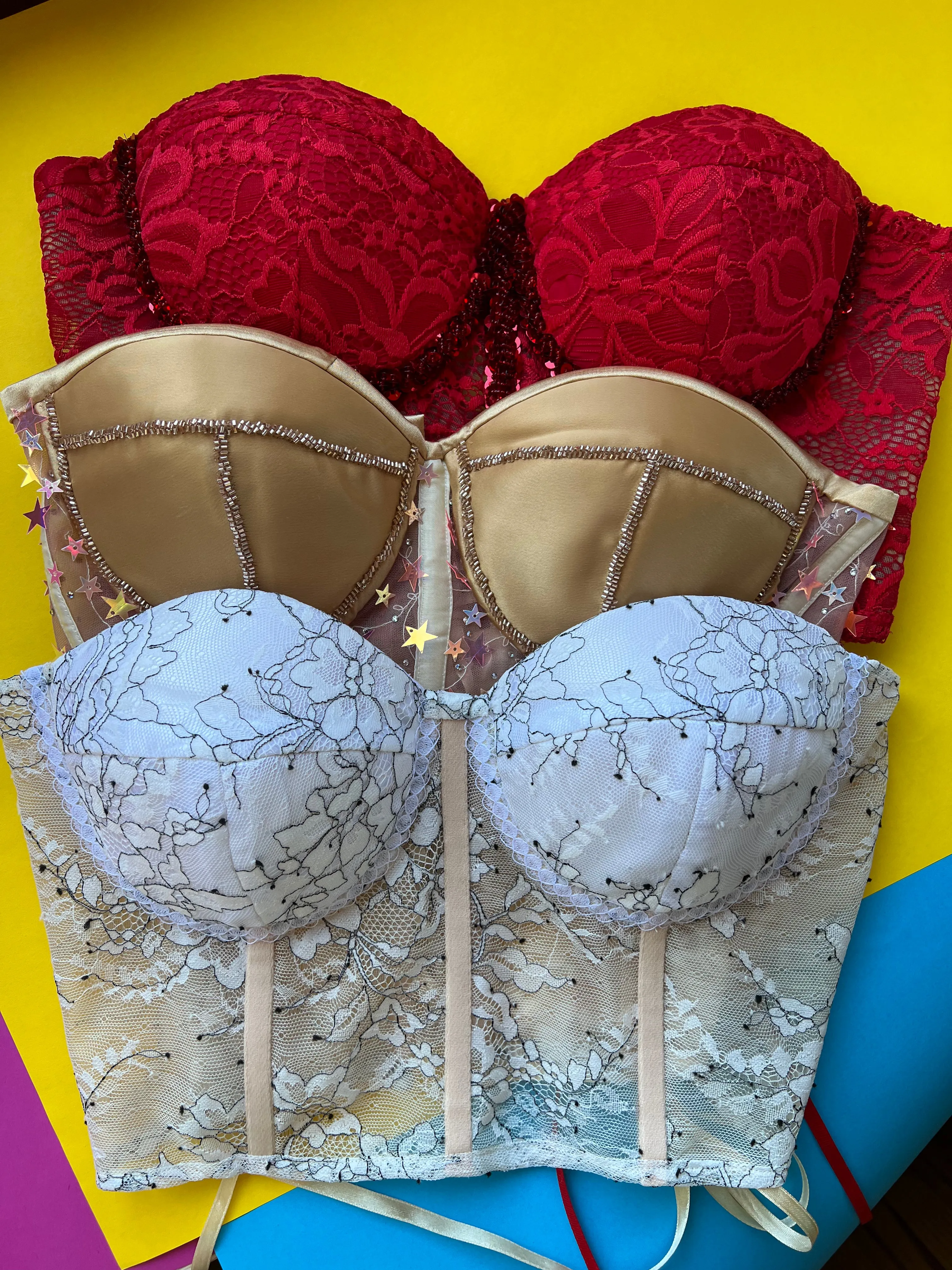 Red Sexy Women Clothing  Corset Top Christmas  Costume Strapless Lace Beads and Sequins Corset with Beads Hand Embroidery